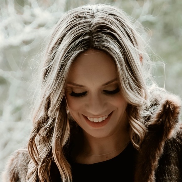 Meet your Posher, Kirsty - Picture 1 of 1